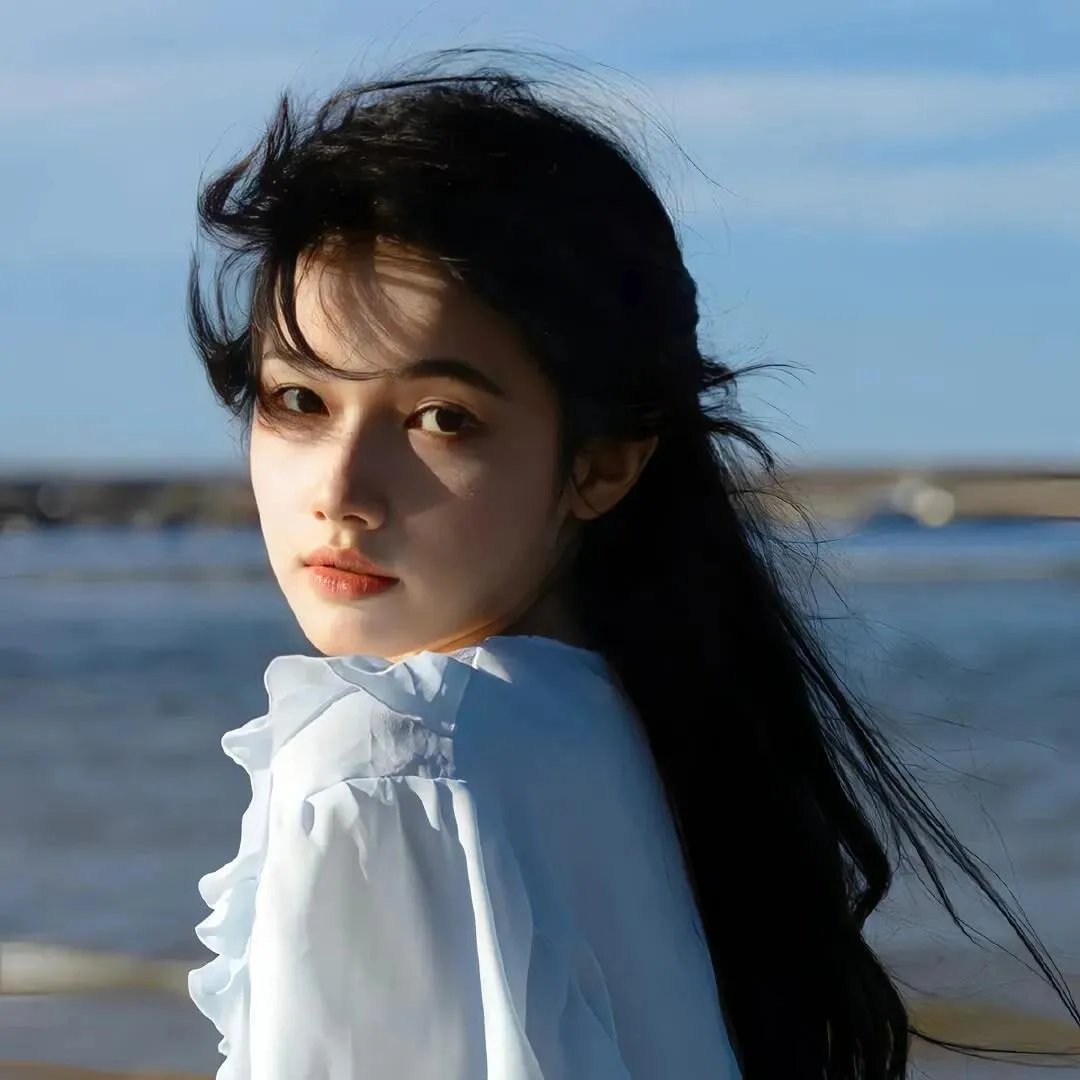 丑小鸭 海报